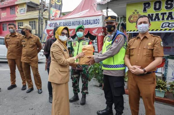 Walikota Pematang Siantar Semangati Petugas Di Pos Pam Operasi Lilin