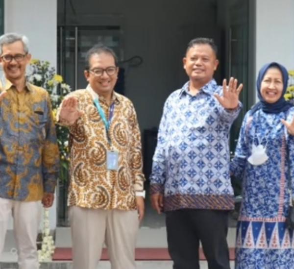 Resmikan Klinik Kesehatan di Surabaya, Direktur Keuangan Pegadaian Targetkan Bisa Berkembang