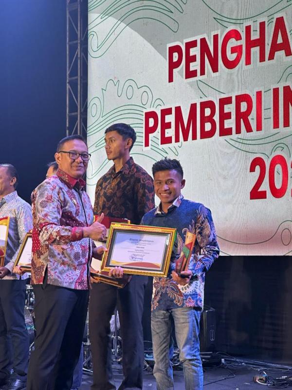 Pemkab Bogor Beri Penghargaan pada Atlet Para Renang Ahmad Azwari atas Prestasinya bagi Indonesia