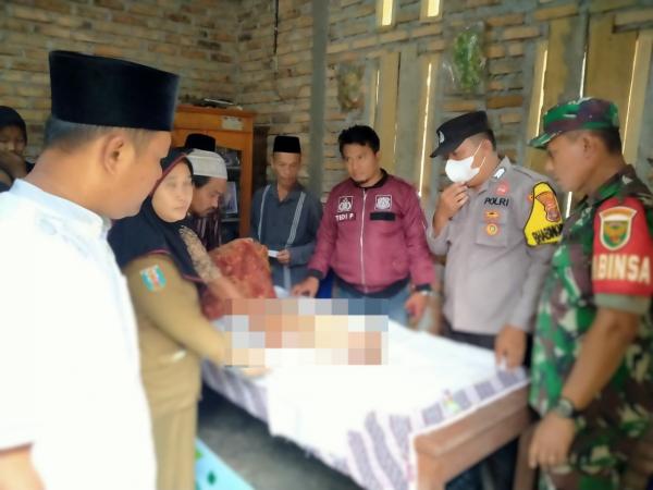 Balita Tenggelam di Way Kanan, Diduga Terpeleset saat Menangkap Bebek di Tepi Kolam