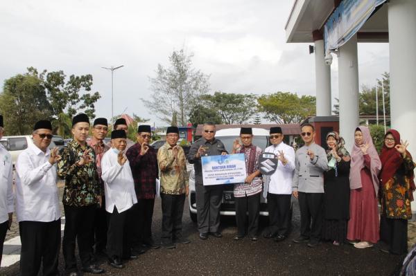 MUI Belitung Timur Terima Bantuan Mobil Operasional