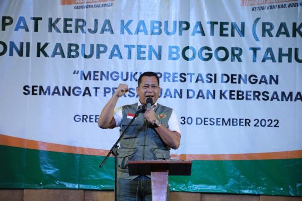Enam Ketua Cabor Berprestasi Mendapatkan Reward Umroh dari KONI Kabupaten Bogor
