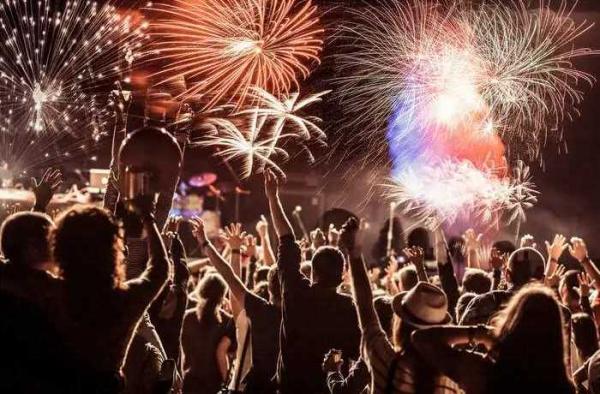 13 Tradisi Anti-Mainstream Rayakan Tahun Baru di Dunia yang Bikin Melongo