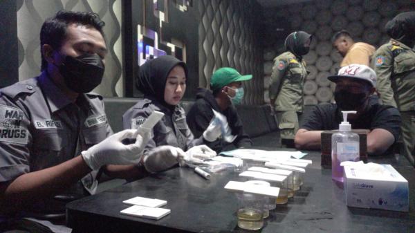 Operasi Gabungan DIgelar BNN Kota Tegal di Tempat Hiburan, Dapati Pengunjung Bawa Obat-Obatan