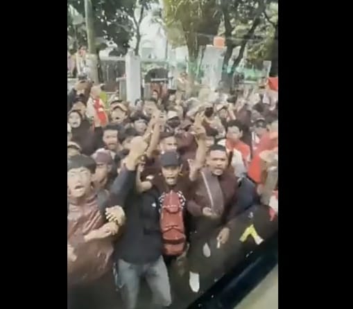 Bus Thailand Diserang Oknum Suporter di SUGBK, Shin Tae-yong: Kita Harus Hargai Lawan