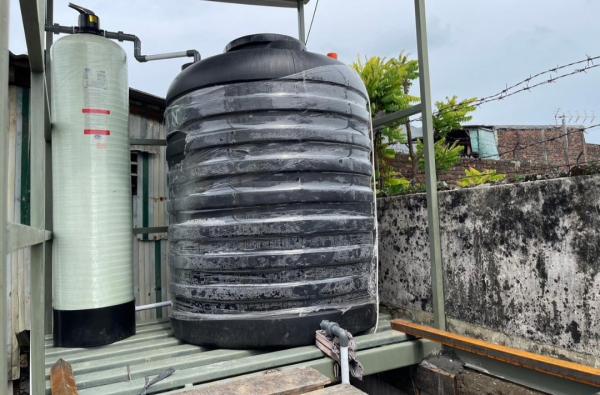 Mahasiswa Fikom UC Lakukan Pengadaan Filtrasi Air untuk Warga Desa Lebo Agung, Ini Bentuknya