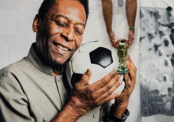 Si Raja Sepak Bola, Pele Meninggal Dunia Usia 82 Tahun, Ini Karir Menterengnya