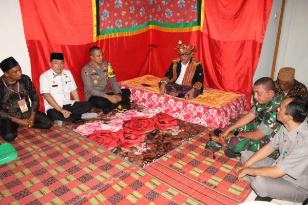 Bupati Madina Lantik Pengurus Lembaga Adat Budaya Rana Nata Periode 2022-2025