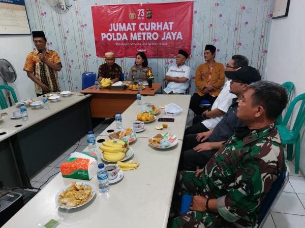 Khawatir Dampak Buruk Sosmed, Warga Cimanggis Depok Curhat ke Polisi