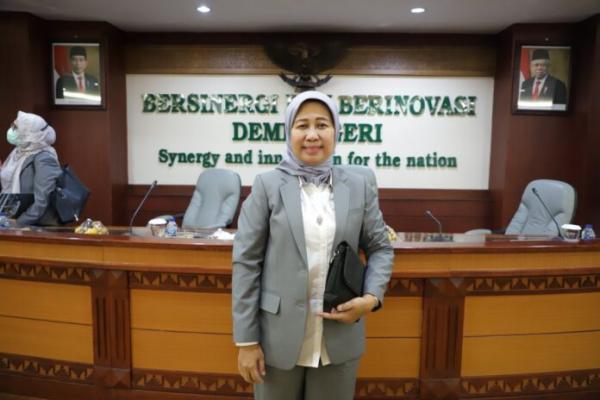 Sejarah Baru Universitas Lampung Dipimpin Seorang Wanita