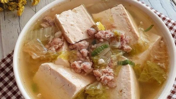 Penghangat Tubuh Saat Musim Hujan, Berikut Resep Sup Tahu dengan Daging Cincang