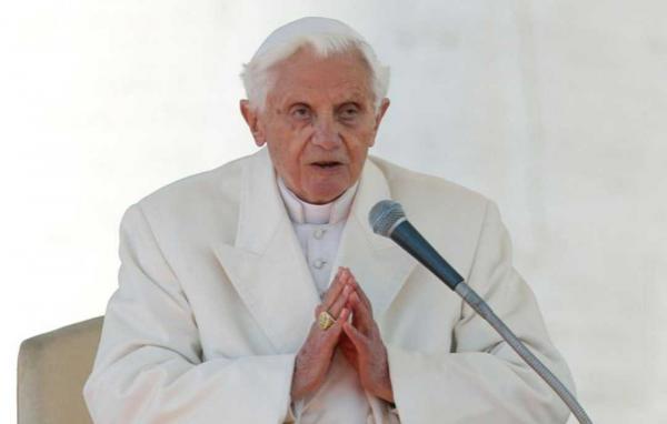 Menag Yaqut Ucapkan Belasungkawa Atas Kematian Paus Benediktus XVI
