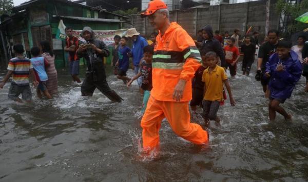 Kota Semarang Dikepung Banjir, Ini Yang Dilakukan Ganjar Pranowo