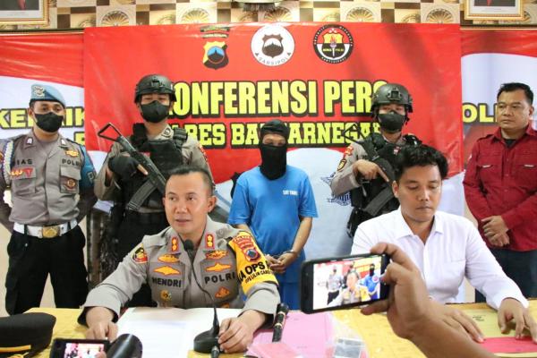 Polres Banjarnegara Amankan Pelaku Begal Taksi Online di Brebes