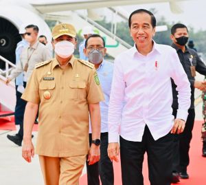 Presiden RI dan Gubri Kunjungi Pasar Wisata Pasar Bawah Kota Pekanbaru