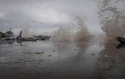 BMKG : Masyarakat Diminta Waspada! Gelombang Setinggi 6 Meter Ancam Sejumlah Perairan Indonesia