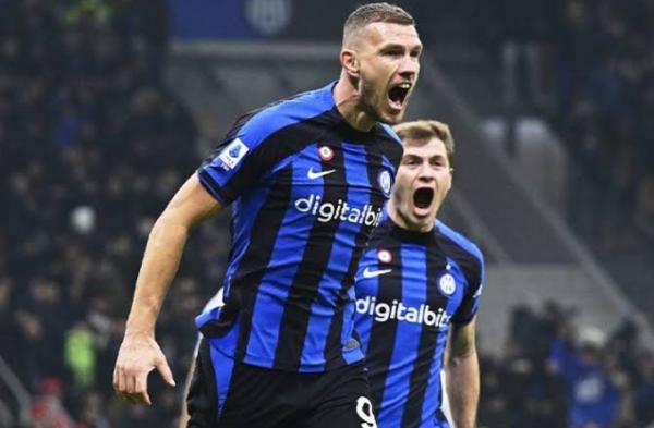 Lawan Napoli, Edin Dzeko Jadi Pahlawan Inter Milan, Klasemen Papan Atas Memanas
