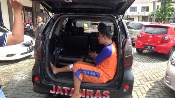 Melawan Saat Ditangkap, Polisi Tembak Kaki Pelaku Begal di Jombang