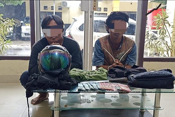 Acungkan Golok ke Leher Pedagang Sembako , 2 Pemuda Gasak Uang Korban Senilai Rp25 Juta