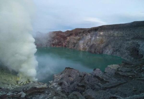 Status Waspada, Kunjungan Wisatawan di Gunung Ijen Dibatasi