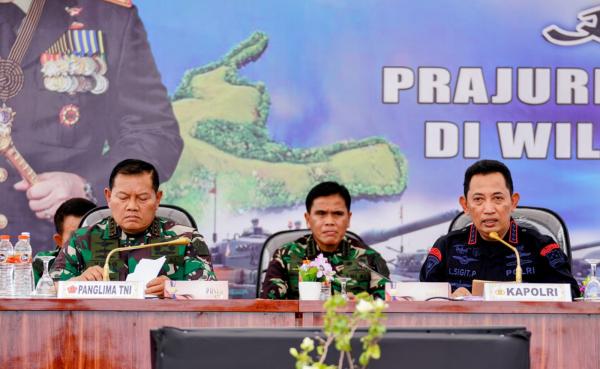 Kapolri Tegaskan TNI-Polri Kawal Seluruh Kebijakan Pemerintah