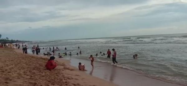 Cuaca Membaik, Pantai di Lebak Selatan  Ramai