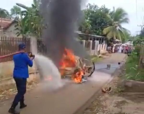 Mobil Sedan Hangus Terbakar di Rangkasbitung, Api Diduga dari Korsleting  Mesin