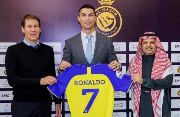 Pelatih Al Nassr Ingin Cristiano Ronaldo Bahagia Lagi: Ia Mengalami Masa Sulit!