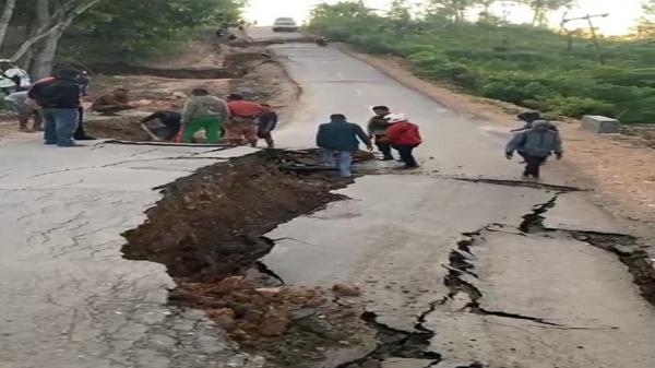 Dampak Gempa Maluku,  Ruas Jalan di Timor Tengah Selatan NTT Putus Total