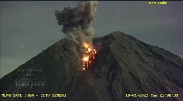 Aktivitas Vulkanik Gunung Semeru Meningkat, BPBD Lumajang Minta Masyarakat Jauhi Radius Ini
