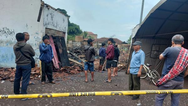 Pasca Kebakaran, Pemkot Tasikmalaya Rencanakan Bangun Kios Darurat untuk Pedagang di Pasar Besi