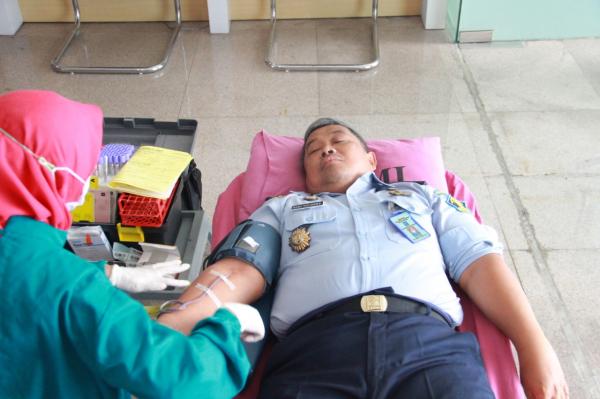 Gandeng UDD PMI, Kanwil Kemenkumham Jateng Gelar Aksi Donor Darah