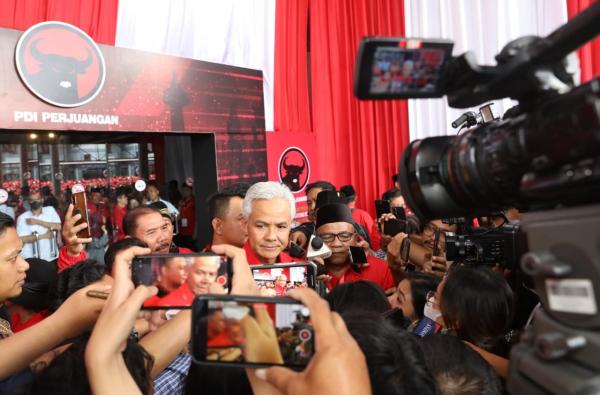 Megawati Soekarnoputri Urung Umumkan Capres PDIP, Begini Sikap Ganjar Pranowo
