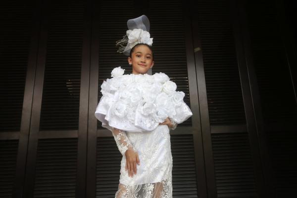 Model Cilik Ini Sudah Tak Sabar Tampil di Surabaya Fashion Runway 2023