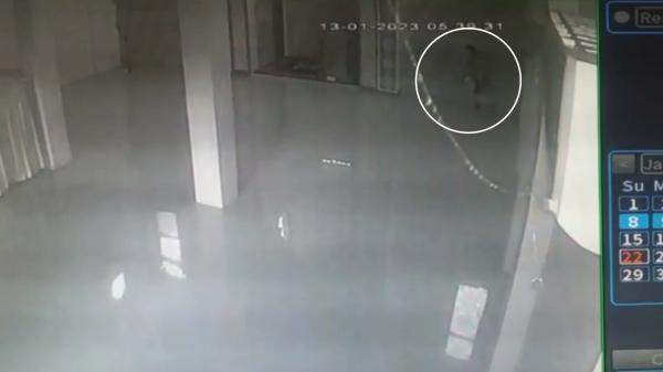 Polisi Buru Pelaku Pembobol 3 Kotak Amal Masjid Al Jihad Subang
