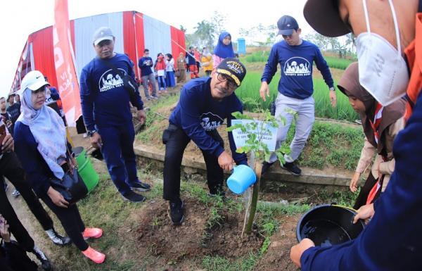 Perkuat Upaya Mitigasi Bencana, Kilang Cilacap Tanam 1.000 Pohon di Lokasi Rawan