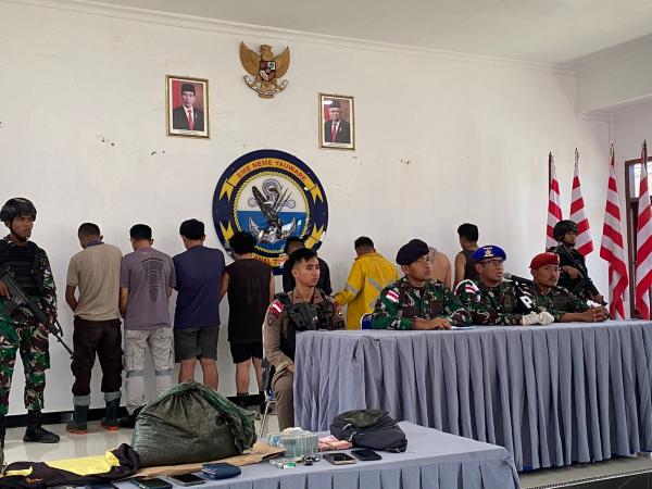 TNI AL Tangkap 9 Terduga Pelaku Pencurian Konsentrat Milik PT Freeport Indonesia
