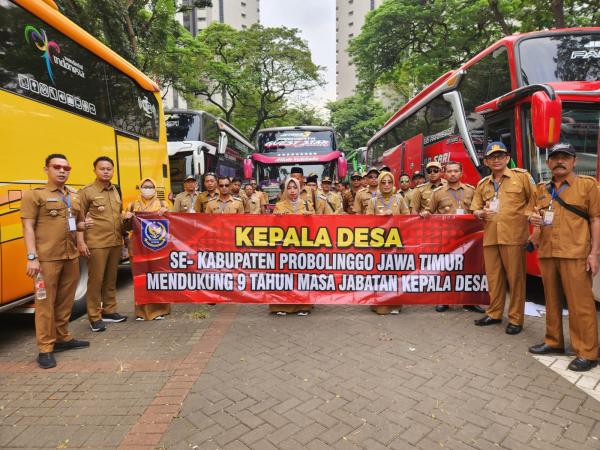Ikuti Demo di Jakarta, Perwakilan Kades Probolinggo Berkesempatan Dialog dengan Menteri Desa
