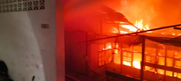 Rumah Dinas Kapolda Papua Terbakar, Diduga Korsleting Listrik