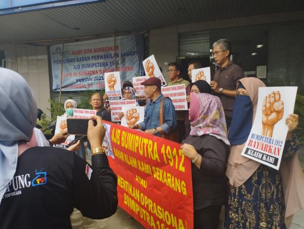 Pemegang Polis AJB Bumiputera Lampung Gelar Unjuk Rasa Minta Pembayaran Klaim Secepatnya
