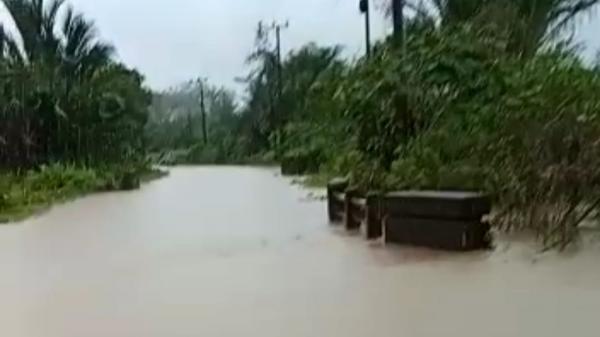 BPBD Terjunkan Personel Bantu Warga Terdampak  Banjir di Jebus Bangka Barat