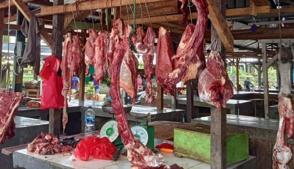 Jelang Imlek 2023, Harga Daging Sapi Stabil tapi Sepi Pembeli 