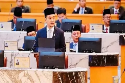 Karena Pidato Berbahasa Jawa Datuk Onn Hafiz Ghazi, Menteri Malaysia Menjadi Viral di Medsos