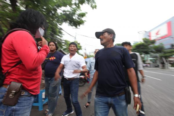 2 Orang Terduga Pelaku Pengeroyokan Jurnalis di Surabaya Menyerahkan Diri ke Polisi
