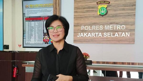 Acungkan Jari Tengah ke Relawan Ambulans, Ternyata Oknum Anggota Polsek Tebet Jakarta Selatan