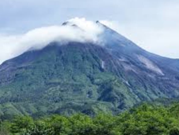 Breaking News! Gunung Semeru Kembali Erupsi, Kolom Letusan 500 Hingga 600 Meter