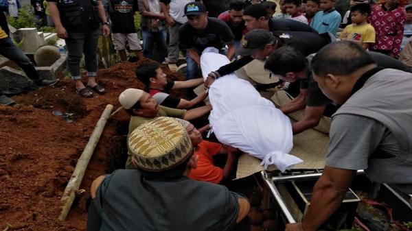 Mayat Wanita Telanjang di Sungai Cipelang Ternyata Cici Warga Baros Sukabumi yang Pamit Hendak Ngaji
