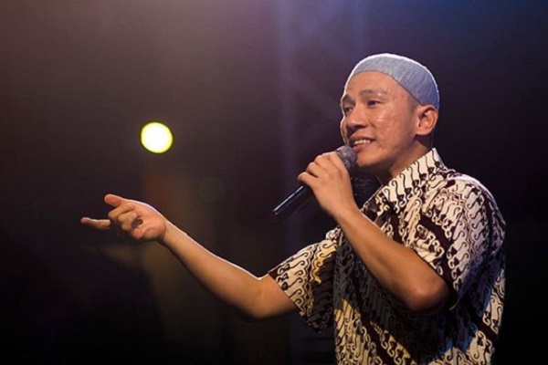 Cerita Ustadz Felix Siauw, Berawal Tidak Percaya Agama hingga Berujung Menemukan Tuhan