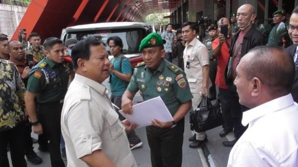 Menhan Prabowo kepada Gubernur Sumut: Lihat Kamu Selalu Pakai Seragam, Mukamu Muka Panglima