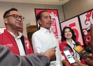 Soal Isu Reshuffle Kabinet pada Rabu Pon, Presiden Jokowi: Ya Ditunggu Aja